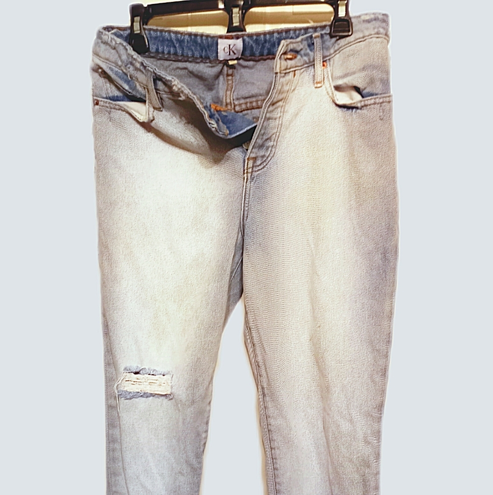 CK button fly jean